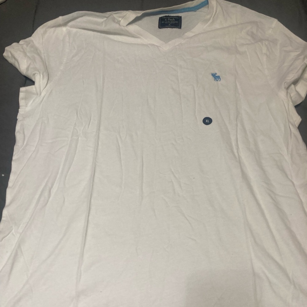 Men’s XL Abercrombie & Fitch NEW tshirt